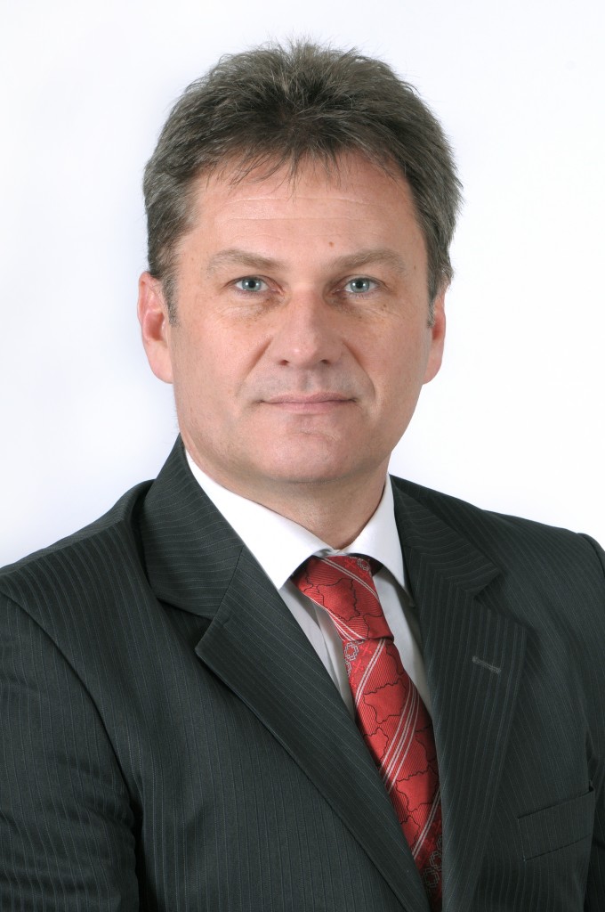 Szabó Zoltán vezető tanácsadó, egyetemi adjunktus